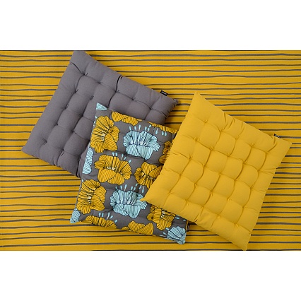 Подушка на стул из хлопка с принтом Цветы Tkano Prairie серый