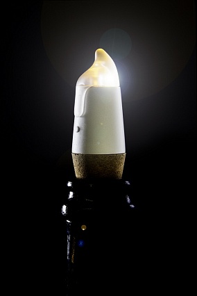 Пробка для бутылки с подсветкой и USB Bottlelight Suck UK